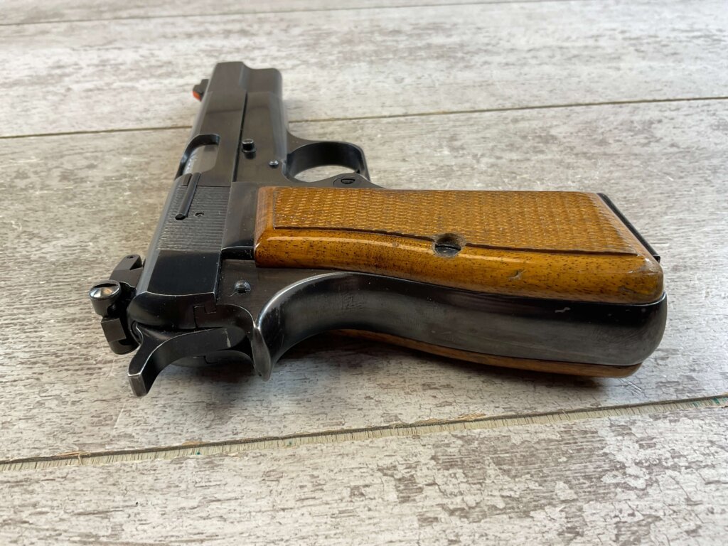 BROWNING HI POWER MADE IN BELGIUM .9MM SEMI AUTO PISTOL, 1971 MFR #6-02118