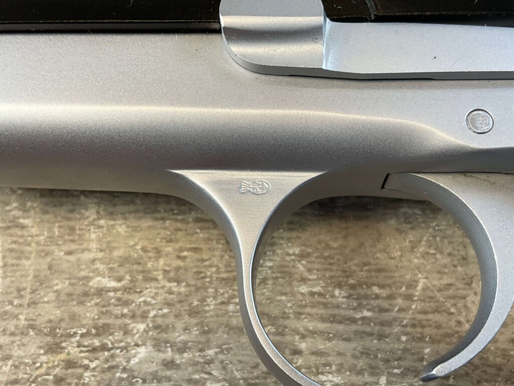 BROWNING HI POWER MADE IN BELGIUM .40 CAL SEMI AUTO PISTOL, MINTY #6-02120