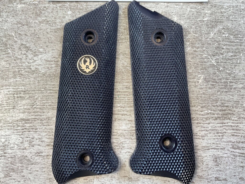 RUGER MK II .22 BLACK PLASTIC CHECKERED GRIPS #6-02202