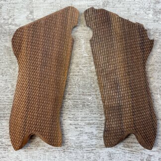 GERMAN LUGER P08 NON-MATCHING REPRODUCTION GRIPS, JAMES EARL JONES COLLECTION #5-11619