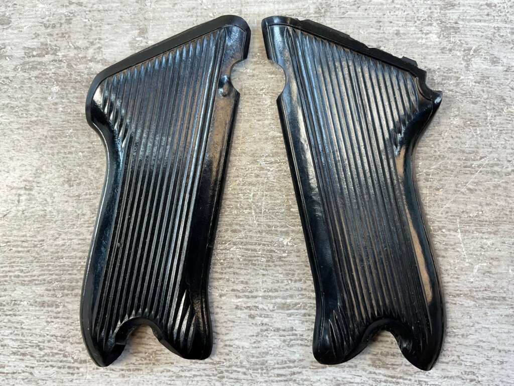 LUGER EAST GERMAN POLICE P08 BAKELITE BLACK GRIPS, JAMES EARL JONES COLLECTION #5-11620