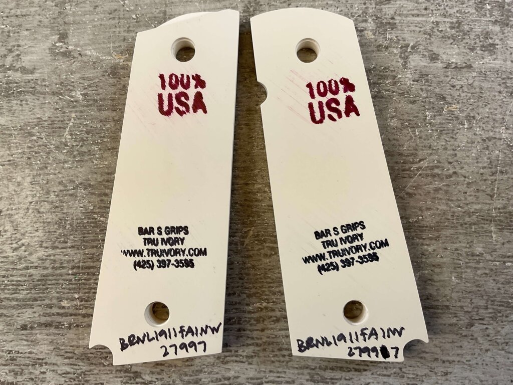 BAR S GRIPS (TRU IVORY) 1911 GRIPS, JAMES EARL JONES COLLECTION #5-11627