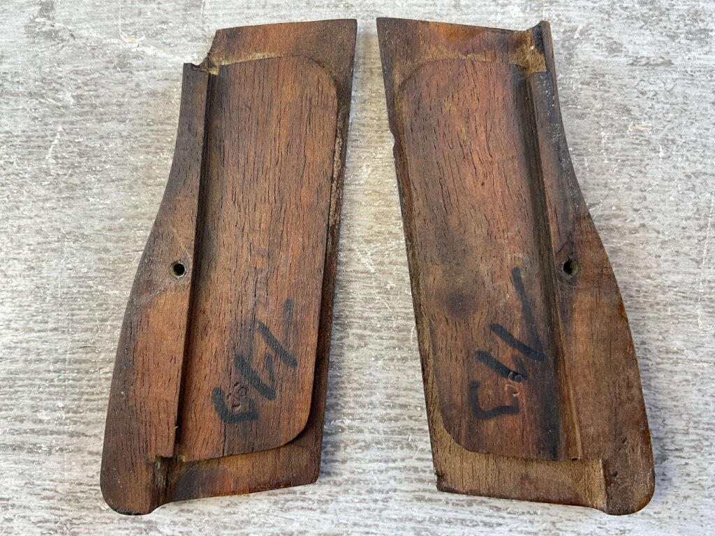 ORIGINAL BROWNING HI-POWER CENTENNIAL GRIPS, JAMES EARL JONES COLLECTION #5-11630