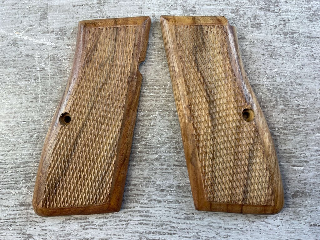 BROWNING HI-POWER REPRODUCTION WOODEN GRIPS, JAMES EARL JONES COLLECTION #5-11631