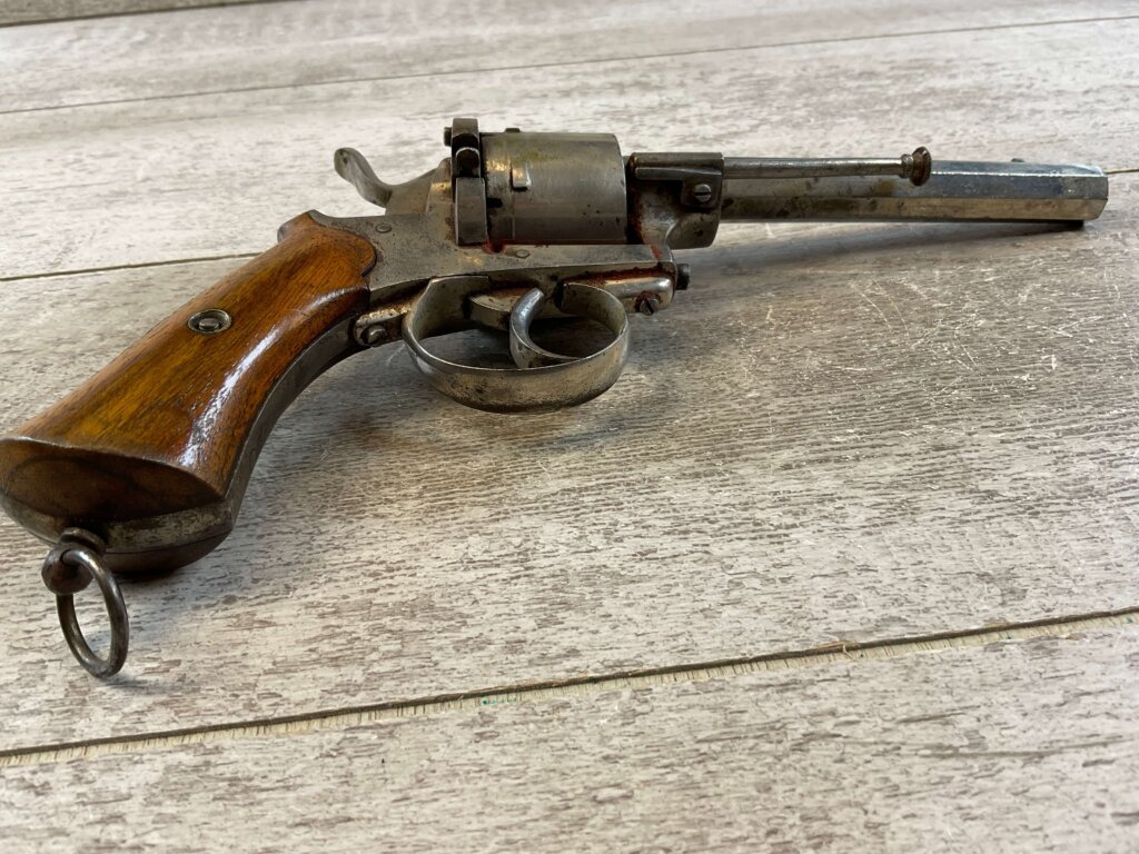 BELGIAN PROOFED 10MM PINFIRE ANTIQUE REVOLVER, JAMES EARL JONES COLLECTION, ANTIQUE #5-10941