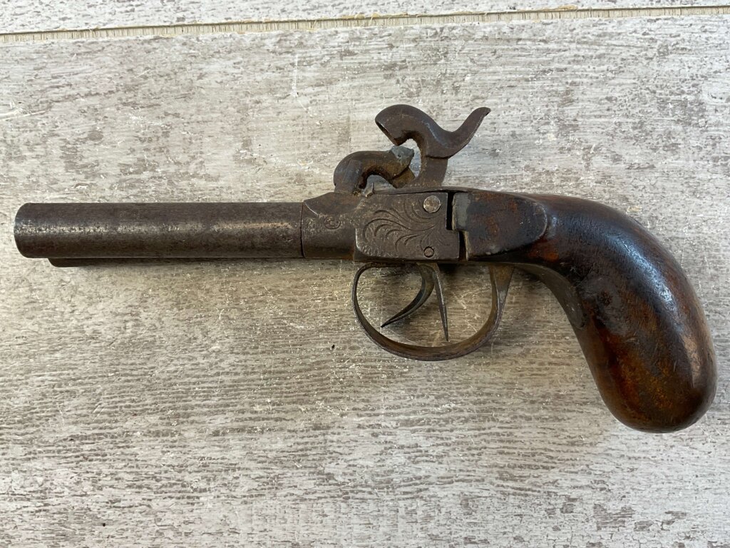 BELGIAN .36 CAL DOUBLE BARREL PERCUSSION PISTOL, JAMES EARL JONES COLLECTION, ANTIQUE #5-10944