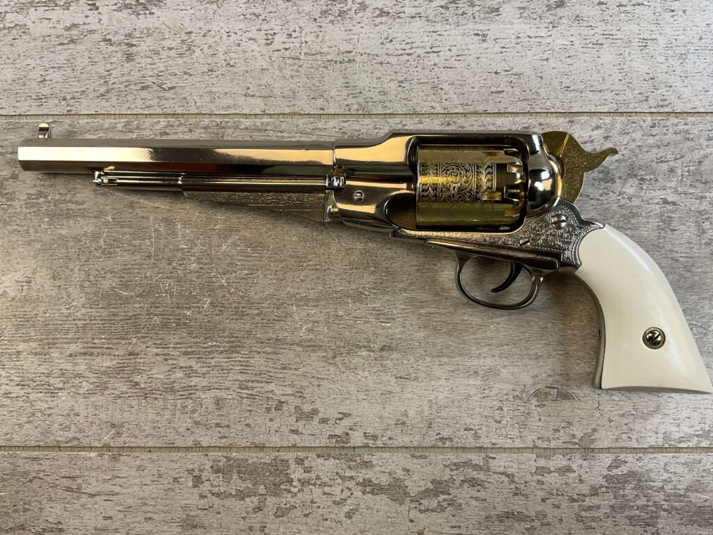 F. LLIPIETTA REMINGTON 1858 PRESENTATION .44 CAL PERCUSSION REVOLVER, JAMES EARL JONES COLLECTION, ANTIQUE #5-10964
