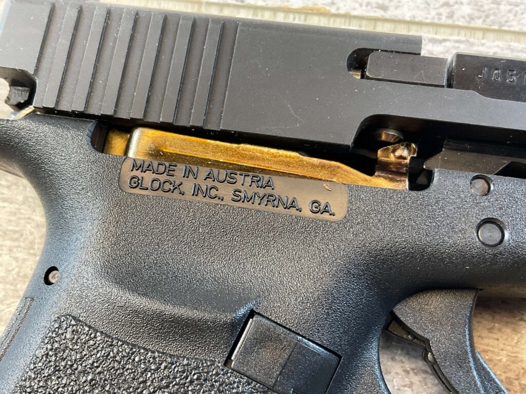 GLOCK MODEL 21 GEN2 .45 ACP FACTORY CUTAWAY SEMI AUTO PISTOL, JAMES EARL JONES COLLECTION #5-10978