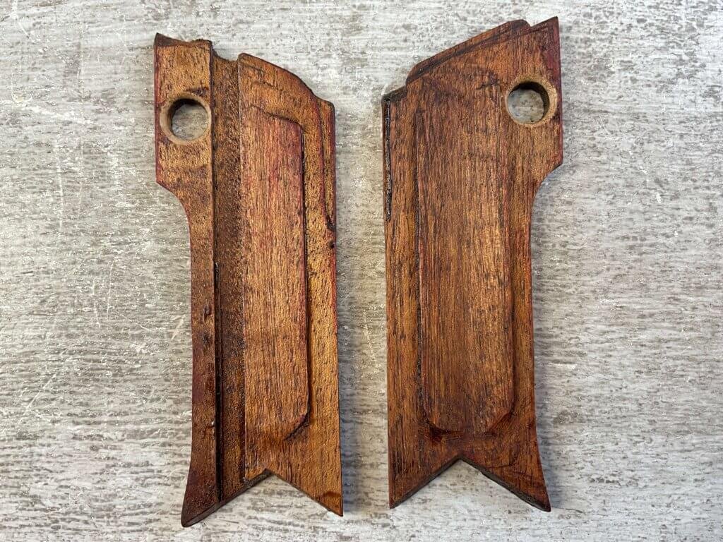 JAPANESE NAMBU TYPE 14 DARK CHERRY WOODEN GRIPS, JAMES EARL JONES COLLECTION #5-11634