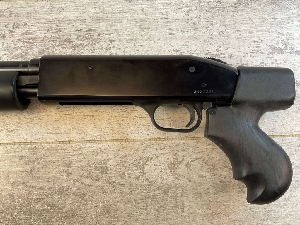 MOSSBERG 500E 3" SHELLS .410 GA. PISTOL GRIP PUMP SHOTGUN, JAMES EARL JONES "FAVORITES" COLLECTION #5-11070