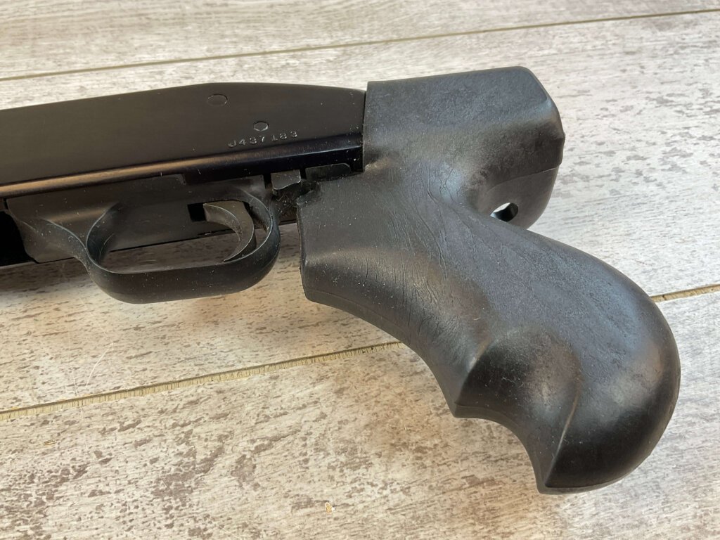 MOSSBERG 500E 3" SHELLS .410 GA. PISTOL GRIP PUMP SHOTGUN, JAMES EARL JONES "FAVORITES" COLLECTION #5-11070