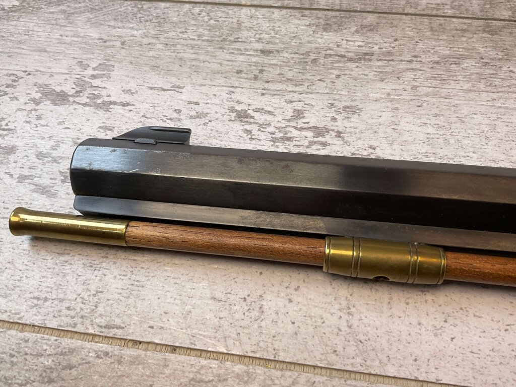 THOMPSON CENTER ARMS .50 CAL HAWKEN 28" HEAVY OCTAGON BBL PERCUSSION RIFLE, JAMES EARL JONES "FAVORITES" COLLECTION, ANTIQUE #5-11076