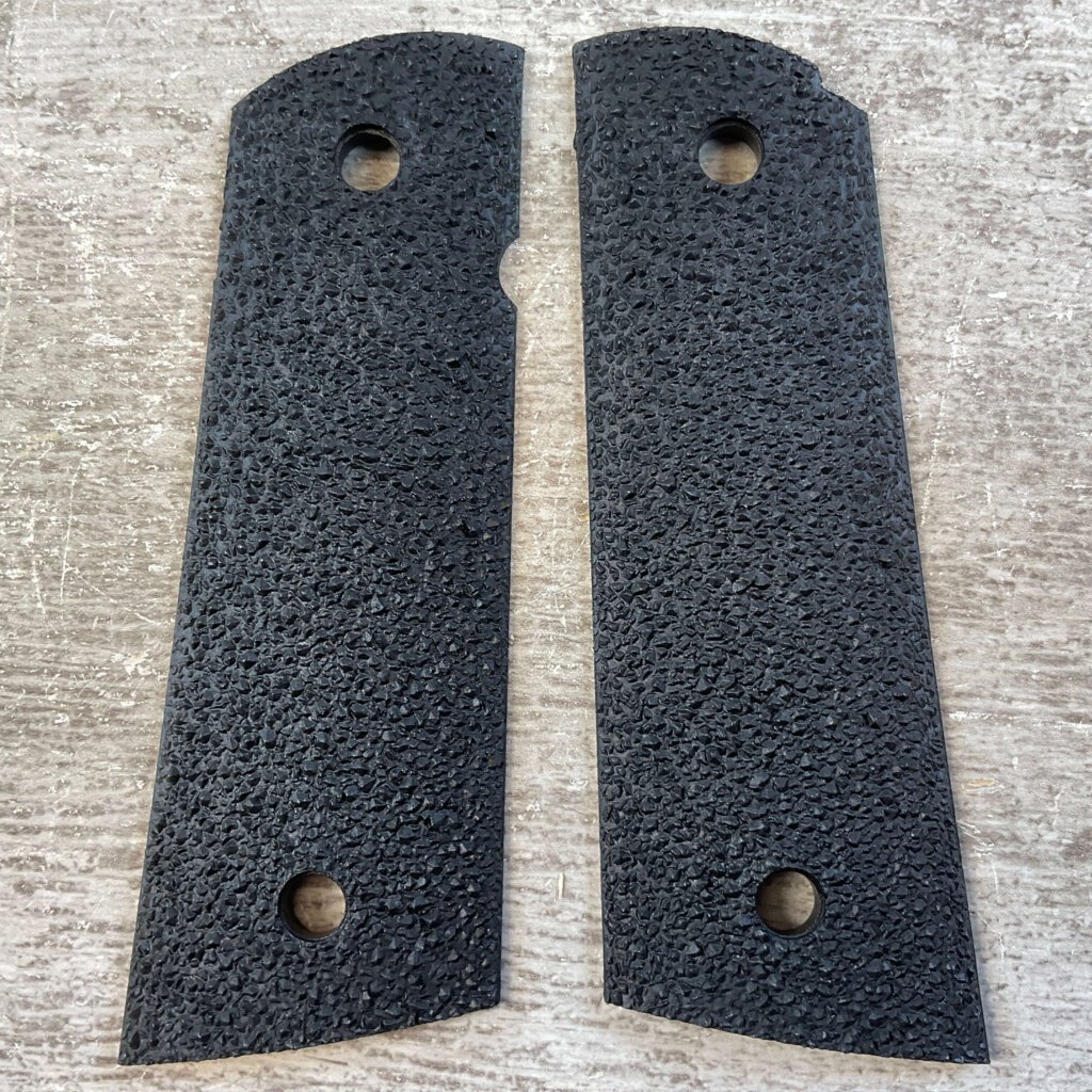 ERGO XT 1911 SQUARE BOTTOM BLACK RIGID GRIPS, JAMES EARL JONES COLLECTION #5-11699