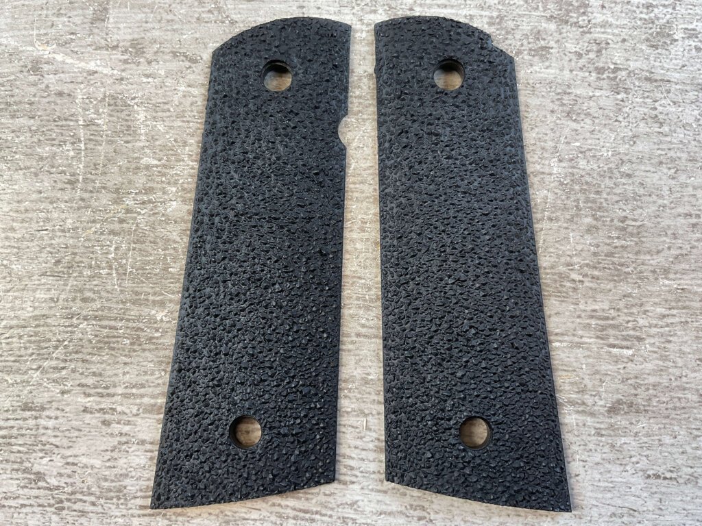 ERGO XT 1911 SQUARE BOTTOM BLACK RIGID GRIPS, JAMES EARL JONES COLLECTION #5-11699