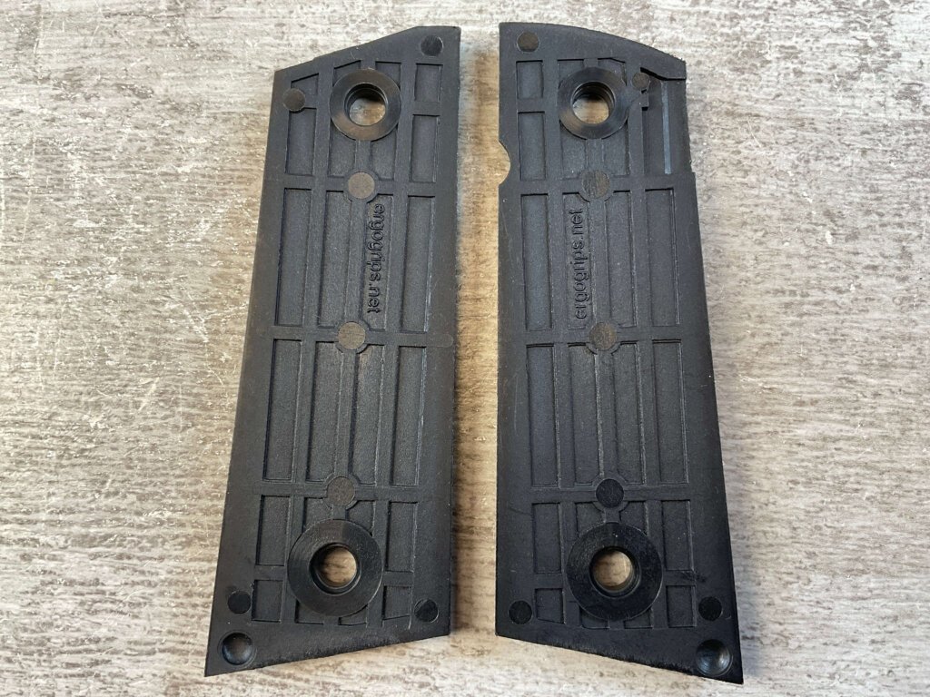 ERGO XT 1911 SQUARE BOTTOM BLACK RIGID GRIPS, JAMES EARL JONES COLLECTION #5-11699