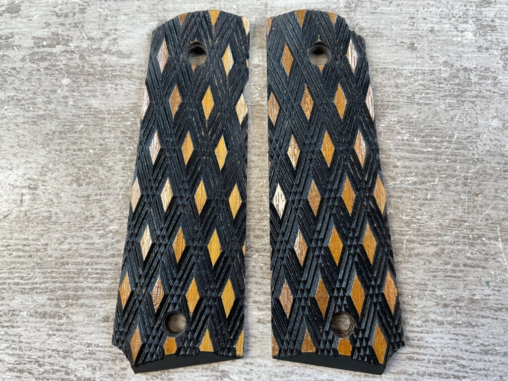 HERRETT 1911 BLACK LACQUER DIAMOND CHECKERED GRIPS, JAMES EARL JONES COLLECTION #5-11717