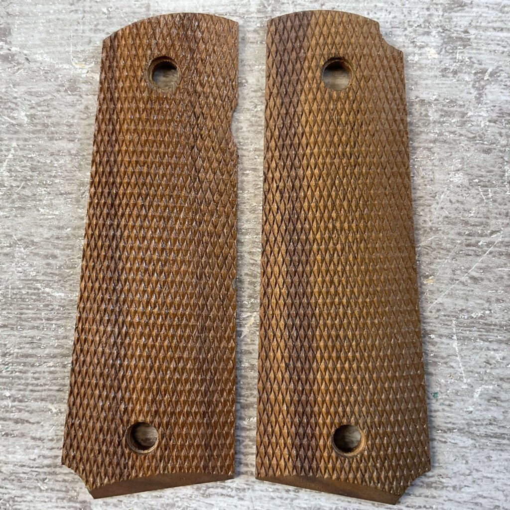 REPRODUCTION 1911 WOODEN GRIPS, JAMES EARL JONES COLLECTION #5-11725