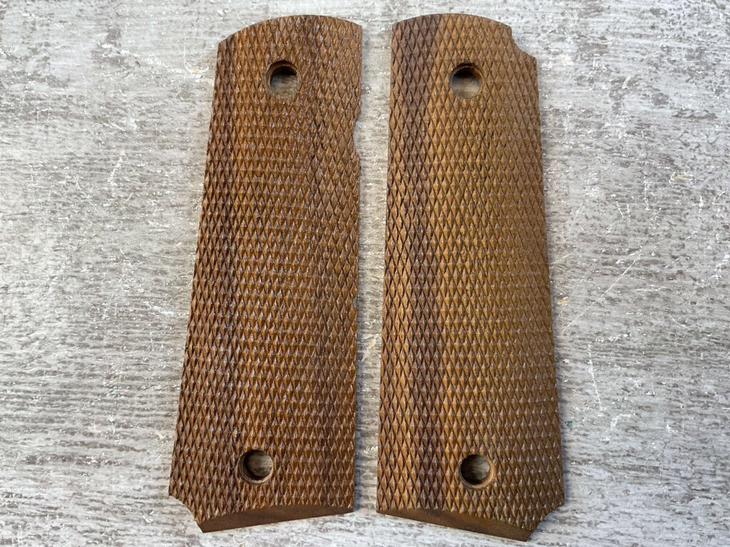 REPRODUCTION 1911 WOODEN GRIPS, JAMES EARL JONES COLLECTION #5-11725