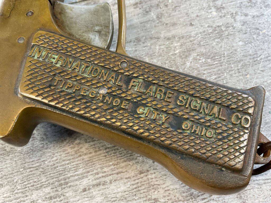 FEDERAL LABORATORIES 37MM RIOT GAS LAUNCHER, JAMES EARL JONES "FAVORITES" COLLECTION #5-11079