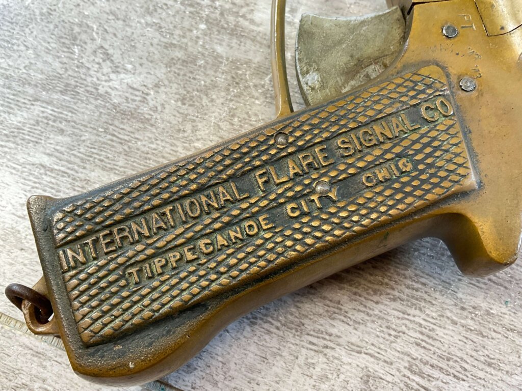 FEDERAL LABORATORIES 37MM RIOT GAS LAUNCHER, JAMES EARL JONES "FAVORITES" COLLECTION #5-11079