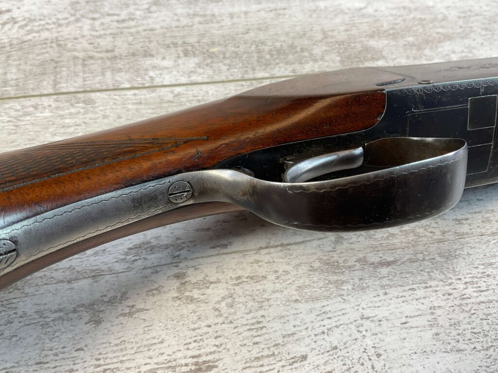 BROWNING SUPERPOSED OVER / UNDER 12GA SHOTGUN #6-04114