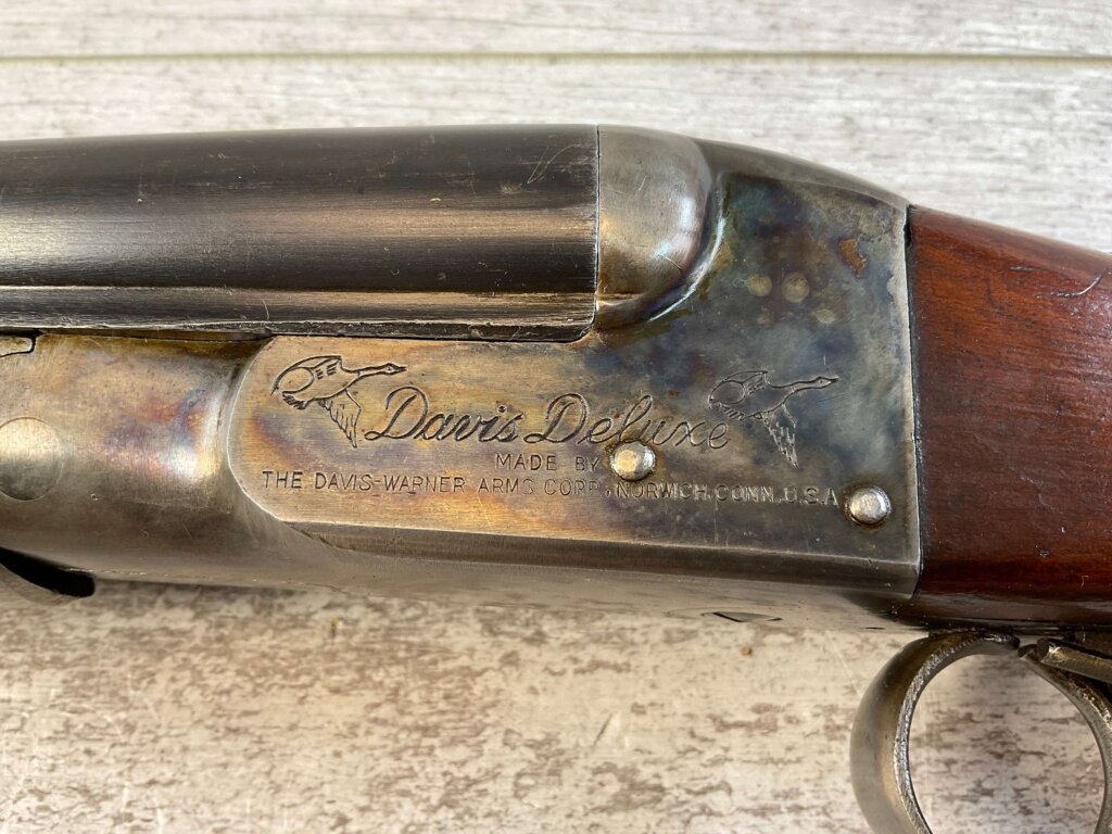 THE DAVIS WARNER ARMS DAVIS DELUXE SXS 20GA SHOTGUN #6-04115