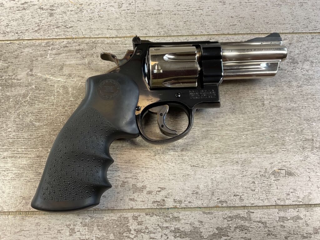 SMITH & WESSON S&W MODEL 28 .357 MAGNUM REVOLVER
