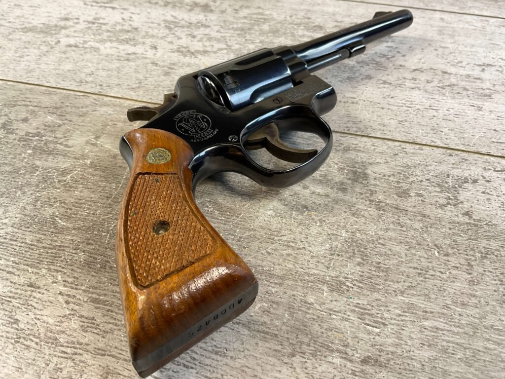 SMITH & WESSON S&W MODEL 10-7 .357 MAGNUM REVOLVER