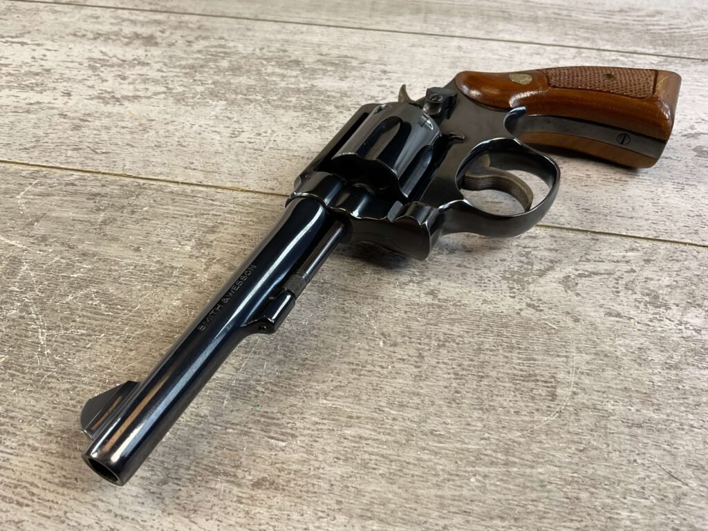 SMITH & WESSON S&W MODEL 10-7 .357 MAGNUM REVOLVER