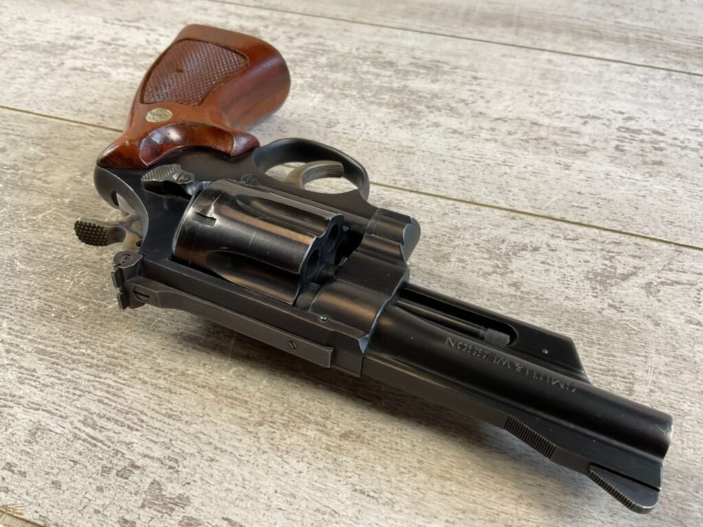 SMITH & WESSON S&W MODEL 28-2 HIGHWAY PATROLMAN .357 MAGNUM REVOLVER