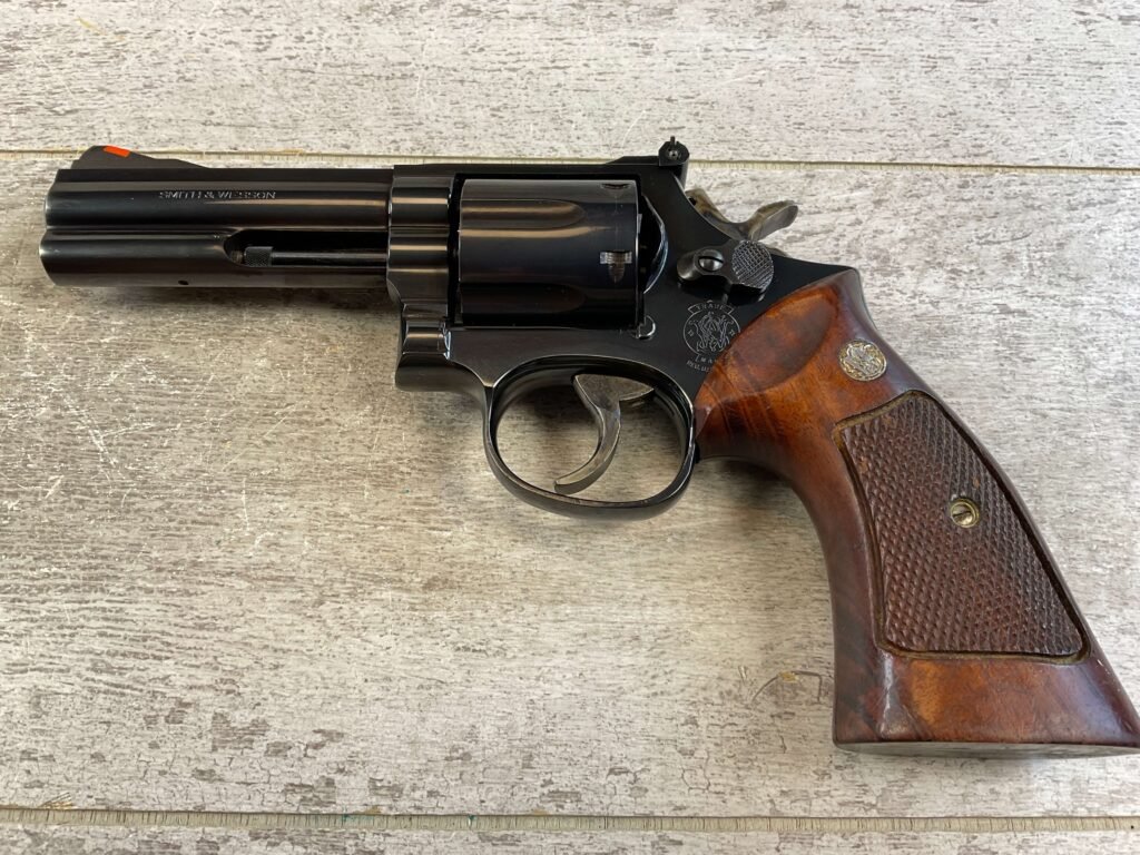 SMITH & WESSON S&W MODEL 586 .357 MAGNUM REVOLVER 4" BARREL