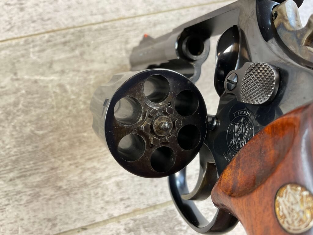 SMITH & WESSON S&W MODEL 586 .357 MAGNUM REVOLVER 4" BARREL