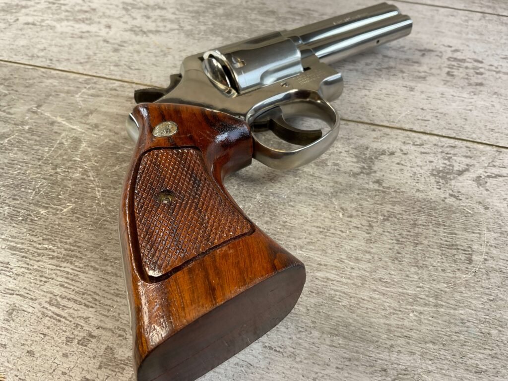 SMITH & WESSON S&W 581 .357 MAGNUM / .38 SPECIAL CHROME REVOLVER 4" BARREL