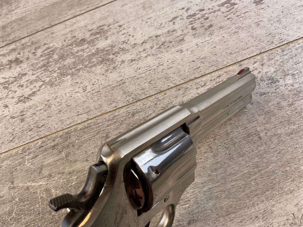 SMITH & WESSON S&W 581 .357 MAGNUM / .38 SPECIAL CHROME REVOLVER 4" BARREL