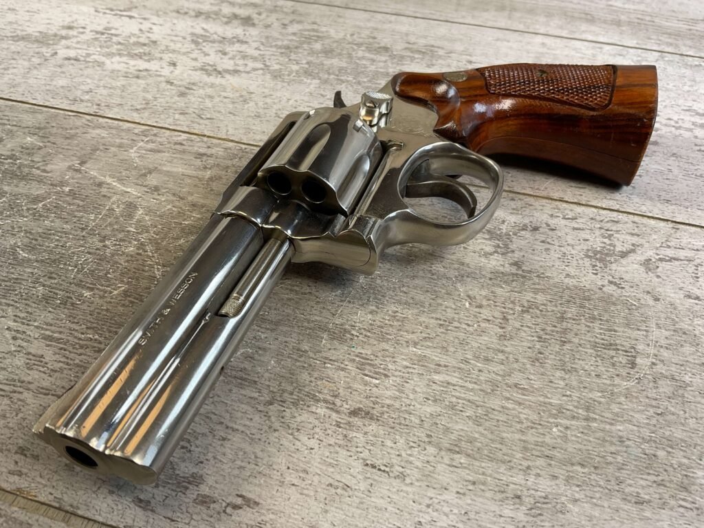 SMITH & WESSON S&W 581 .357 MAGNUM / .38 SPECIAL CHROME REVOLVER 4" BARREL