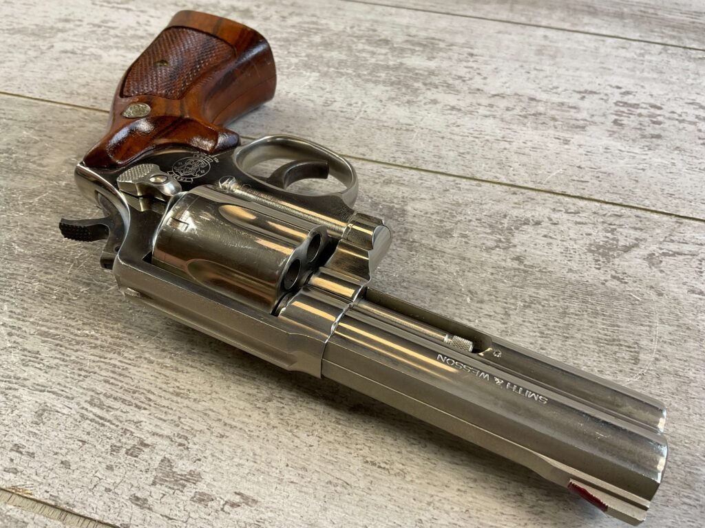 SMITH & WESSON S&W 581 .357 MAGNUM / .38 SPECIAL CHROME REVOLVER 4" BARREL