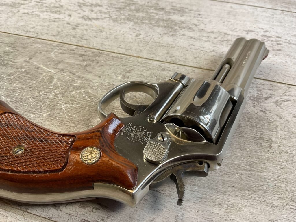 SMITH & WESSON S&W 581 .357 MAGNUM / .38 SPECIAL CHROME REVOLVER 4" BARREL