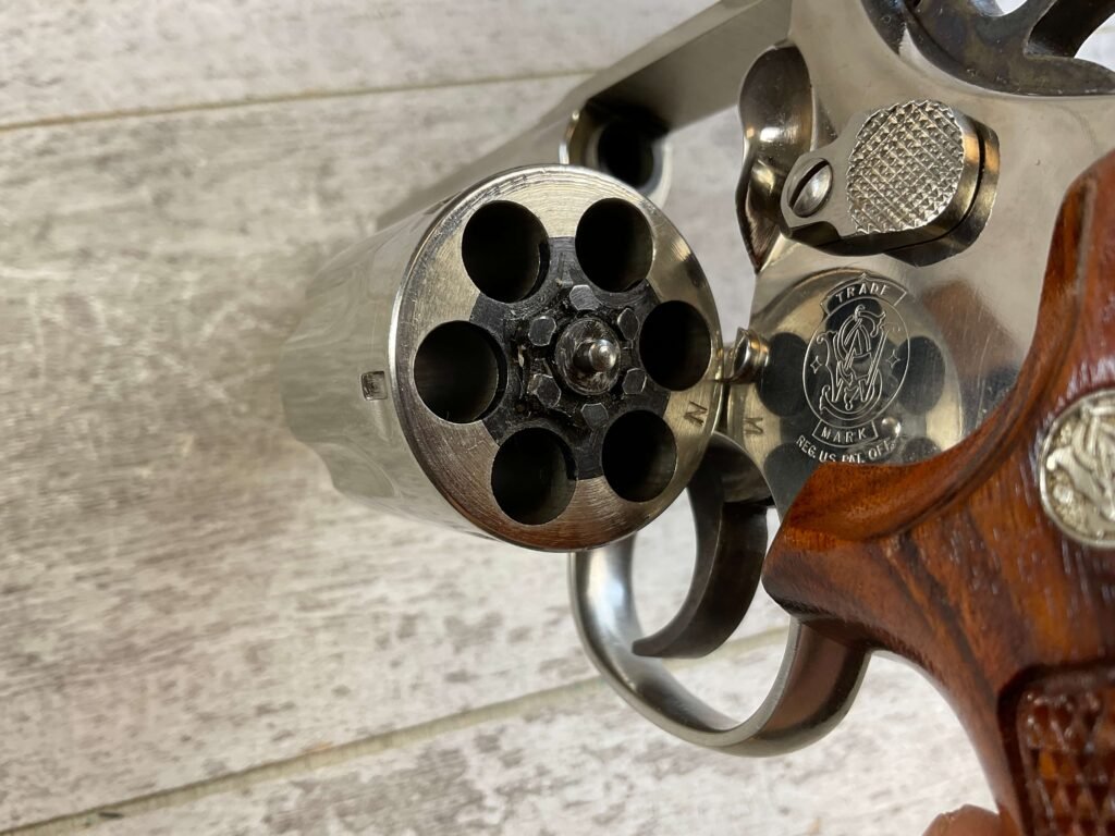 SMITH & WESSON S&W 581 .357 MAGNUM / .38 SPECIAL CHROME REVOLVER 4" BARREL