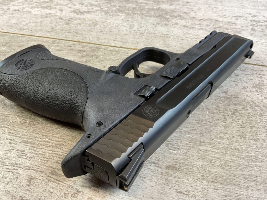 SMITH & WESSON S&W M&P 9MM SEMI AUTO PISTOL