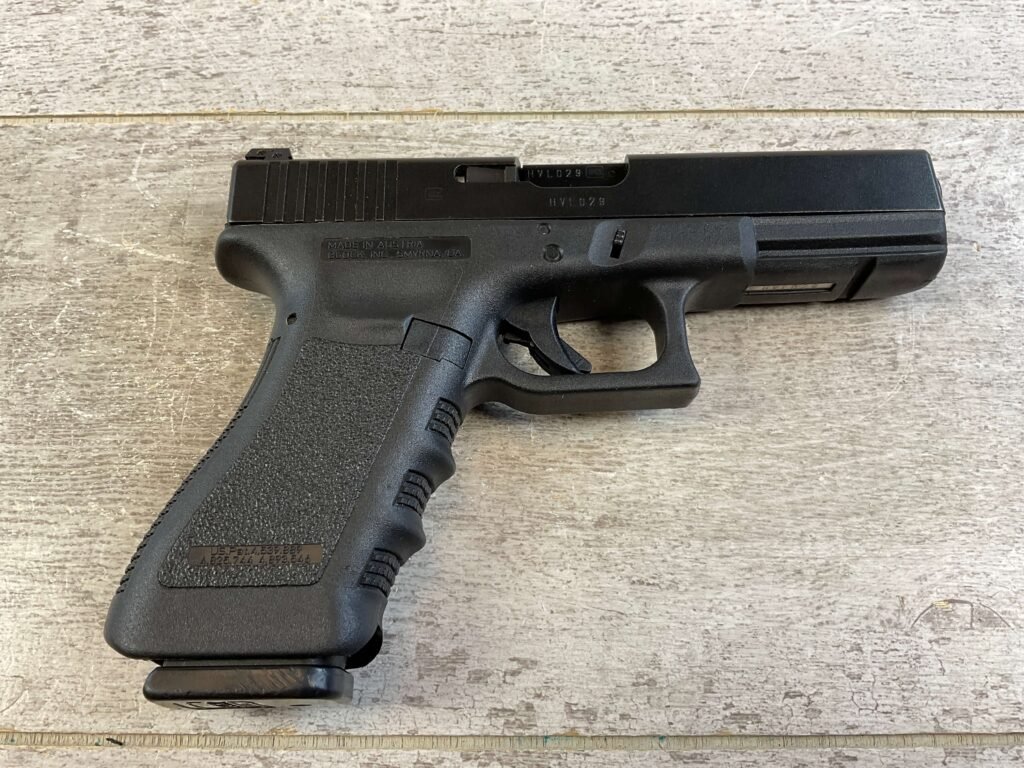GLOCK MODEL 22 GEN 3 .40 CAL SEMI AUTO PISTOL