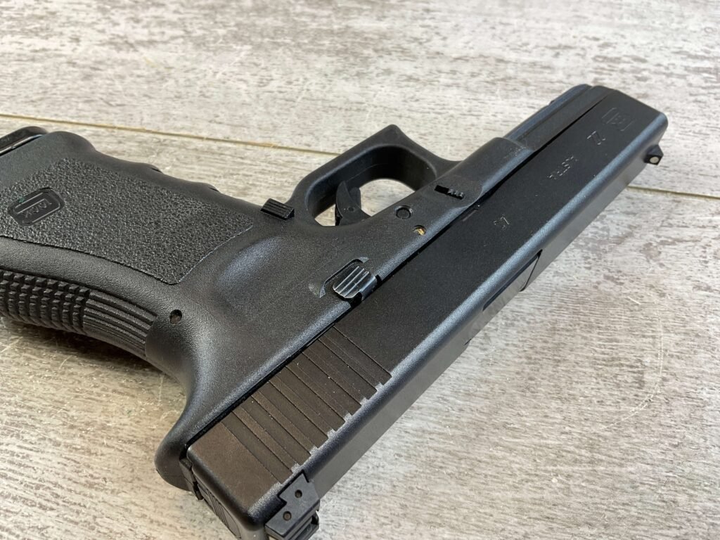 GLOCK MODEL 22 GEN 3 .40 CAL SEMI AUTO PISTOL