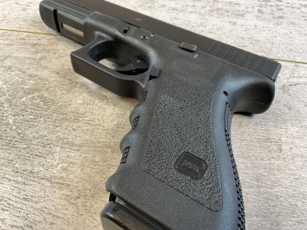 GLOCK MODEL 22 GEN 3 .40 CAL SEMI AUTO PISTOL