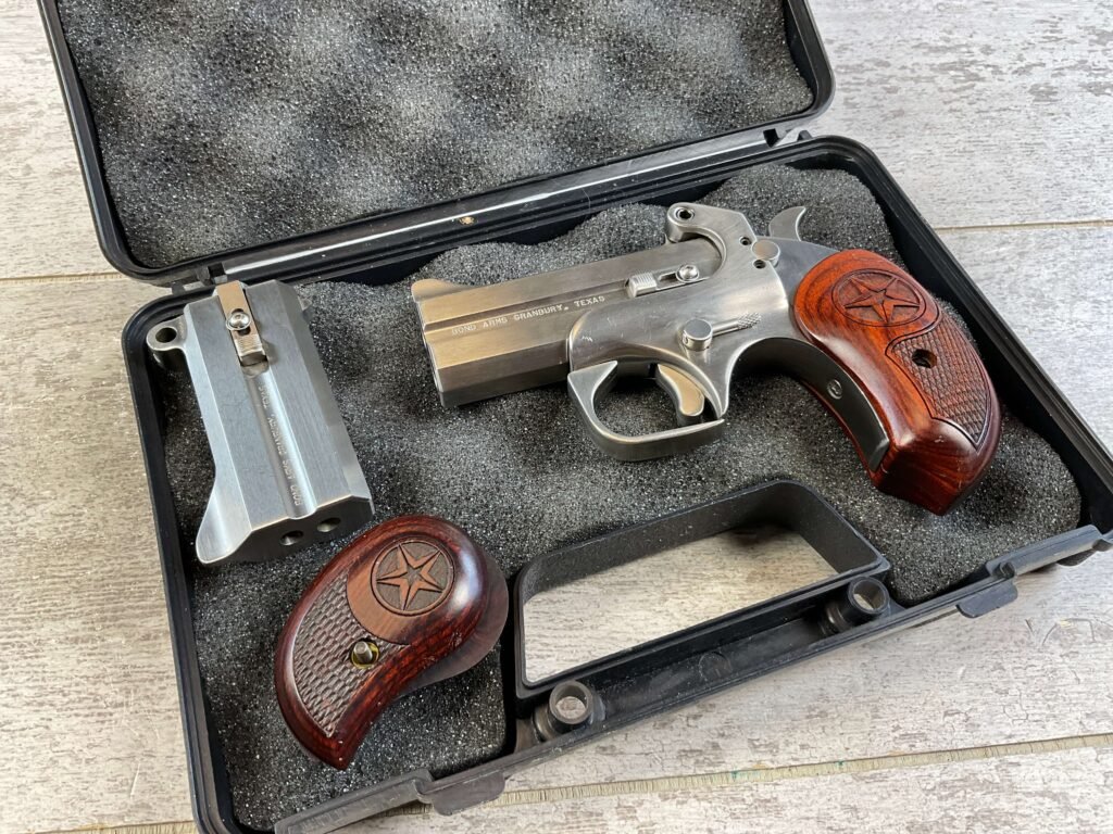 BOND ARMS TEXAS DEFENDER .357 / .38 SPL W/ .22 MAGNUM BARREL LIKE NEW IN BOX