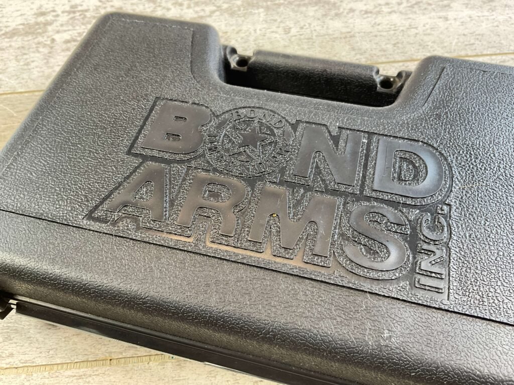 BOND ARMS TEXAS DEFENDER .357 / .38 SPL W/ .22 MAGNUM BARREL LIKE NEW IN BOX