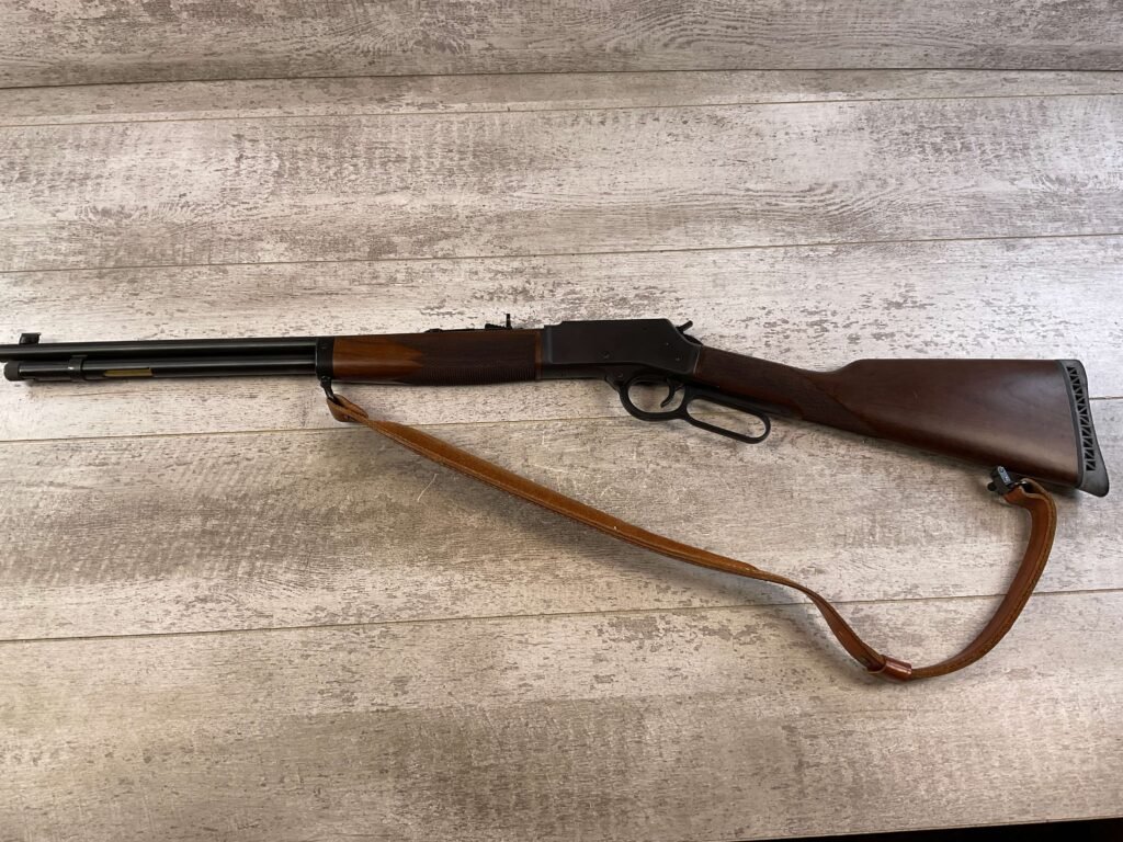 HENRY H12 CLASSIC .357 MAGNUM / .38 SPL LEVER ACTION RIFLE W/20" BARREL, LIKE NEW