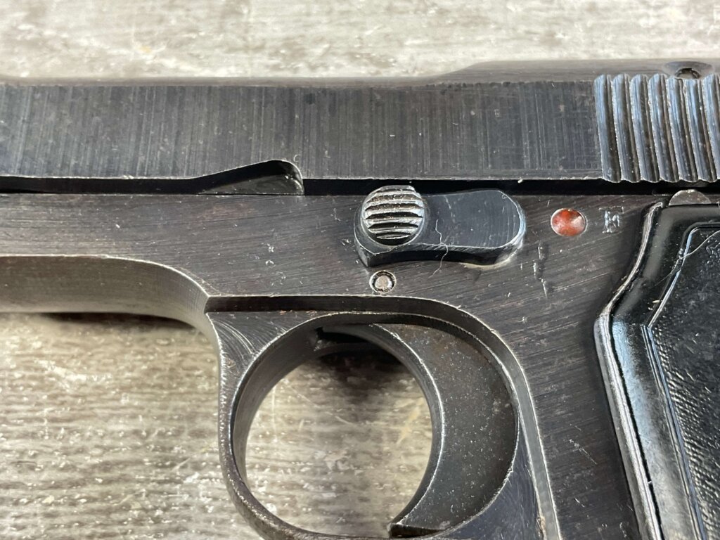 BERETTA M1935 7.65 CAL SEMI AUTO PISTOL "4UT" MARKED LAST DITCH GERMAN ARMY ISSUED #6-05114-PF