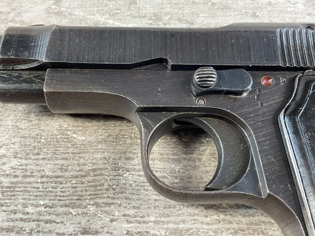 BERETTA M1935 7.65 CAL SEMI AUTO PISTOL "4UT" MARKED LAST DITCH GERMAN ARMY ISSUED #6-05114-PF