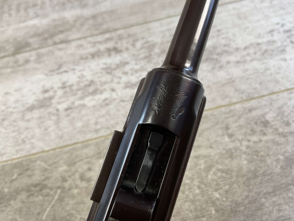 DWM 1900 AMERICAN EAGLE 4" .30 LUGER (7.65X21) P08 LUGER IN WOODEN DISPLAY CASE #6-06010-PF