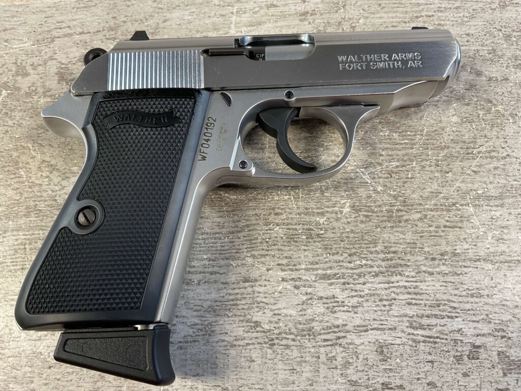 WALTHER PPK/S .22LR SEMI AUTO PISTOL, NEW #6-05117-PF