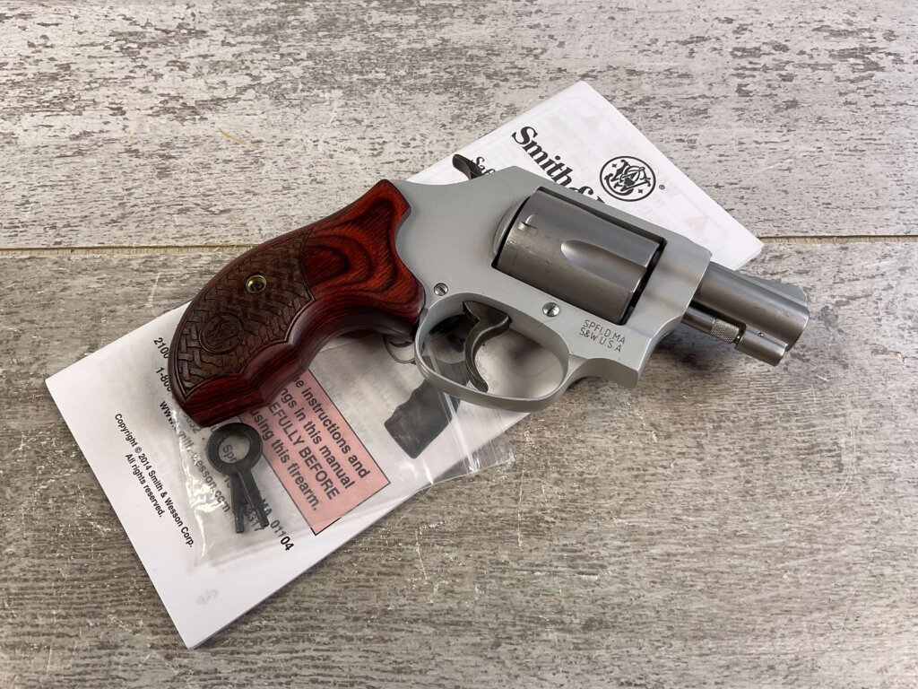 SMITH & WESSON S&W 637-2 .38 SPECIAL +P REVOLVER, MINTY LIKE NEW #6-06000-PF